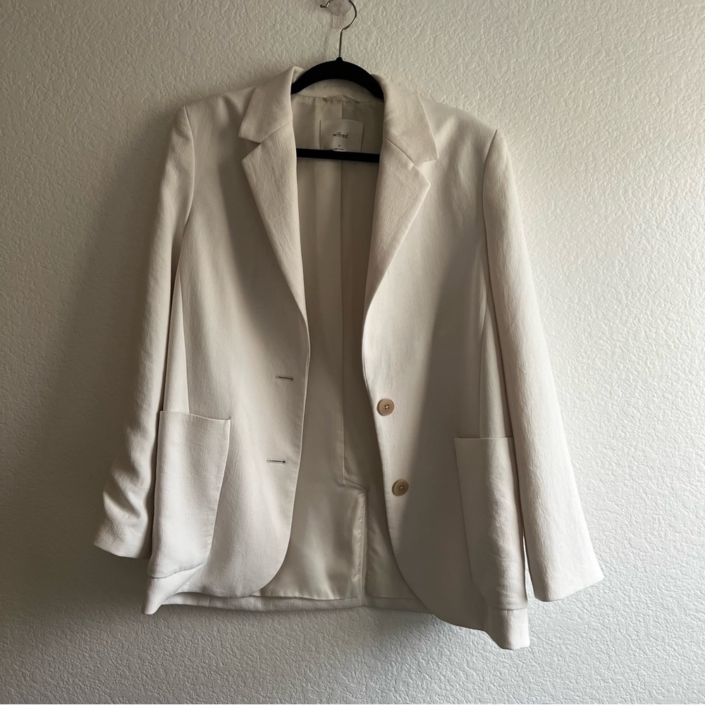 Aritzia Crepette cream oversized Blazer M